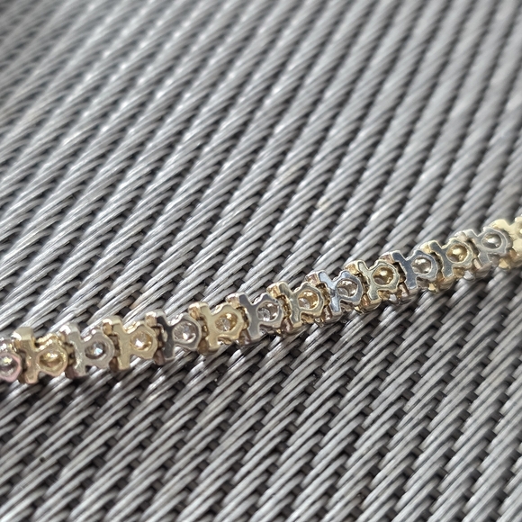Vintage 14K Yellow And White Gold 1.5 carat Diamond Tennis Bracelet - Picture 6 of 12